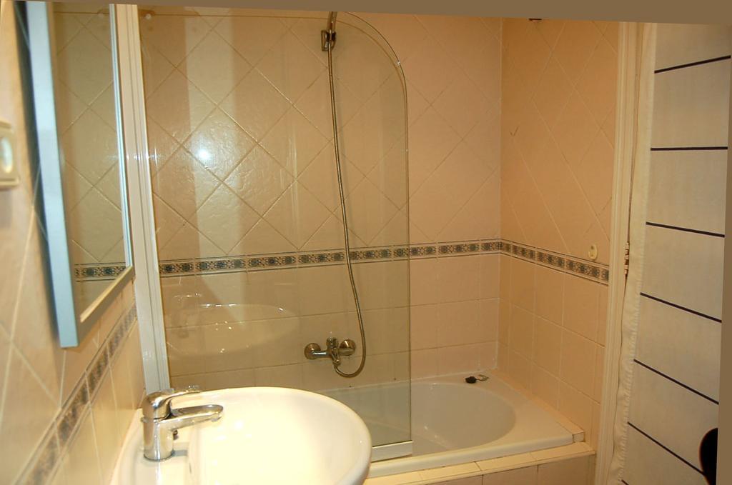 Apartamento Tiziano Mercado Central Appartement Valencia Kamer foto